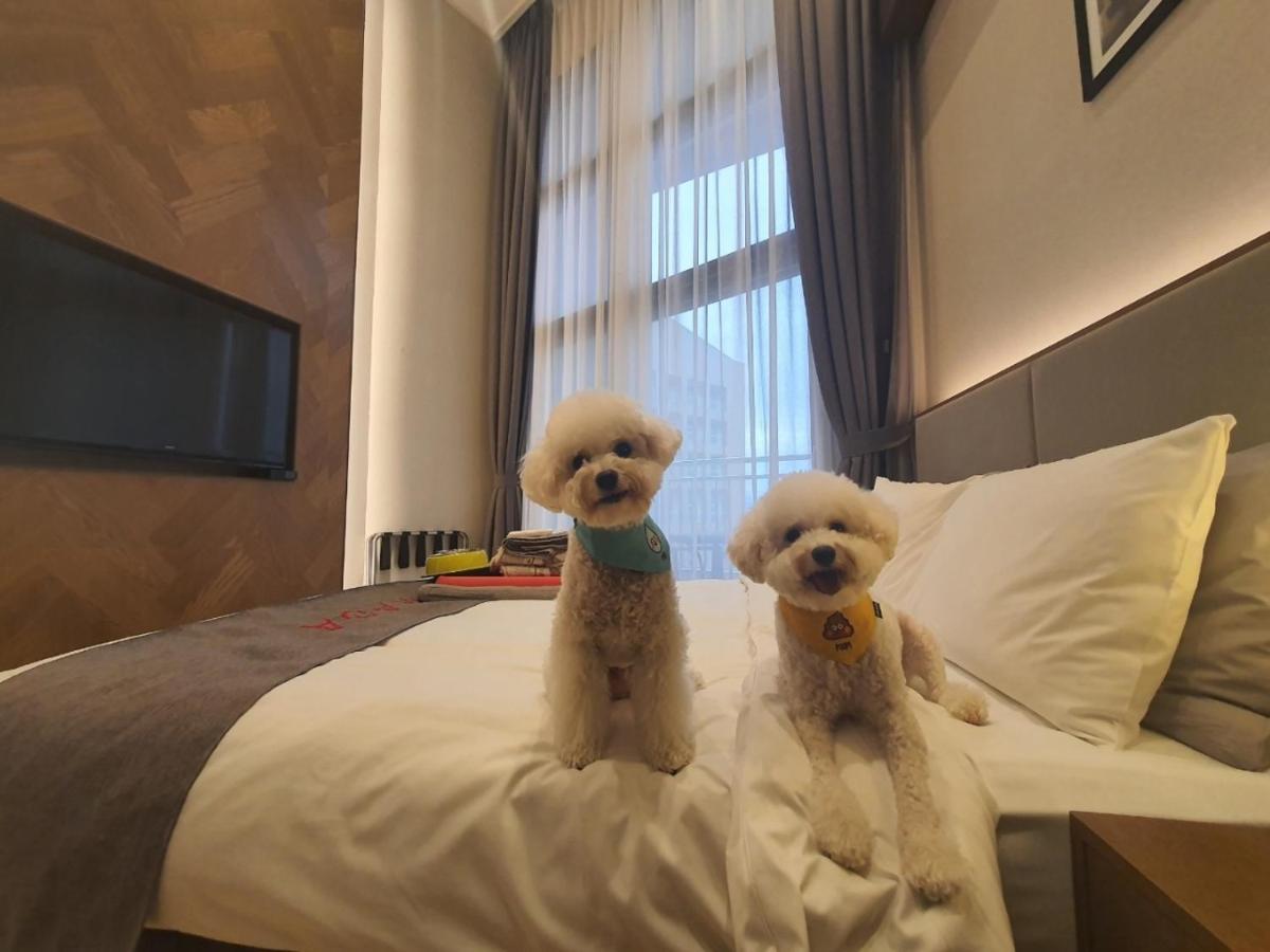 Ramada Hotel & Suite By Wyndham Gangwon Пьончан Екстериор снимка