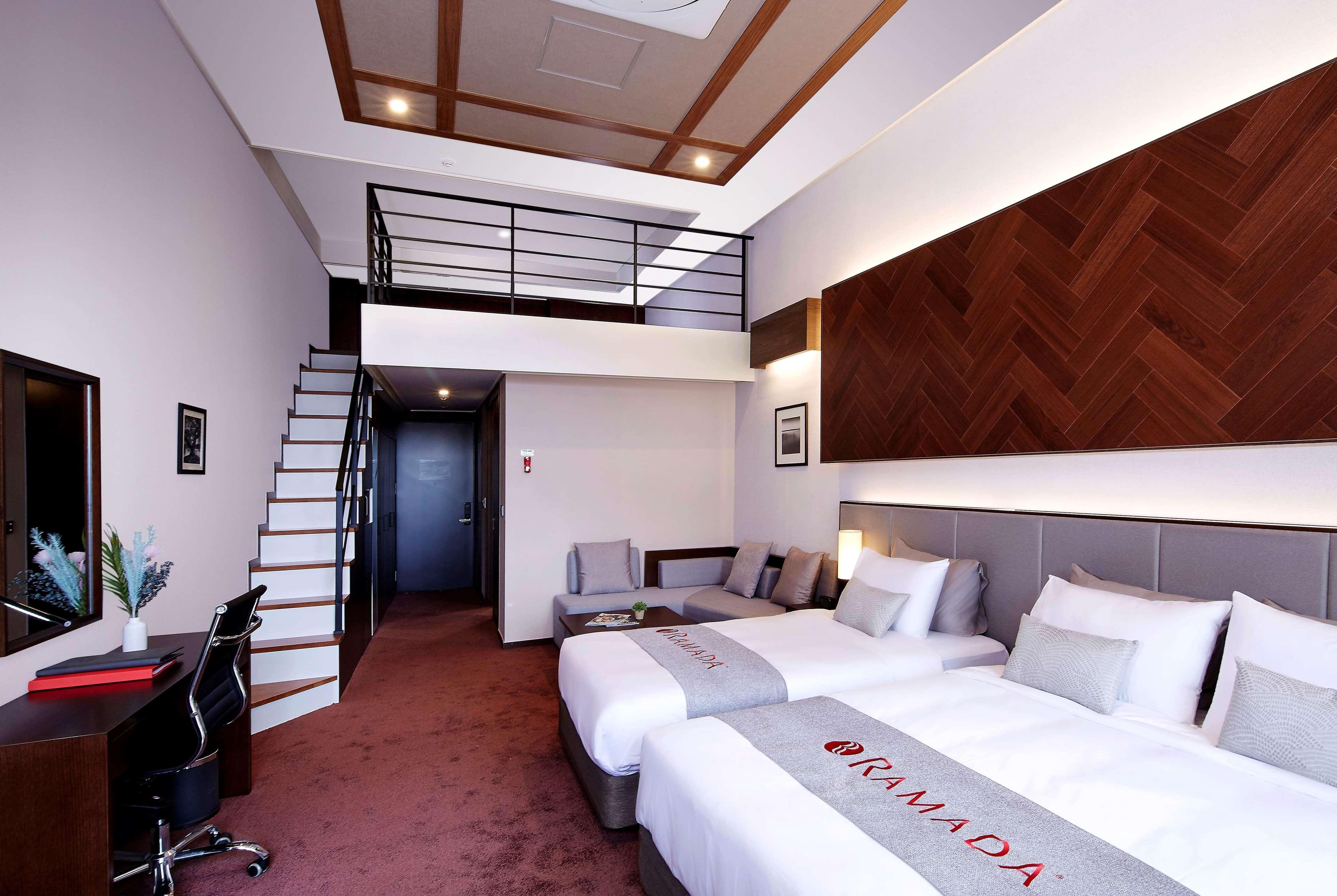 Ramada Hotel & Suite By Wyndham Gangwon Пьончан Екстериор снимка